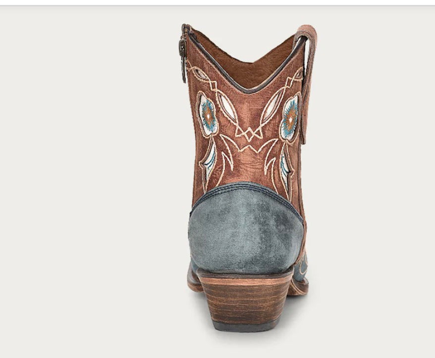 WOMEN'S BLUE/SHEDRON INLAY WITH FLORAL EMBORIDERY ANKLE SNIP TOE CICLE G COWBOY BOOT