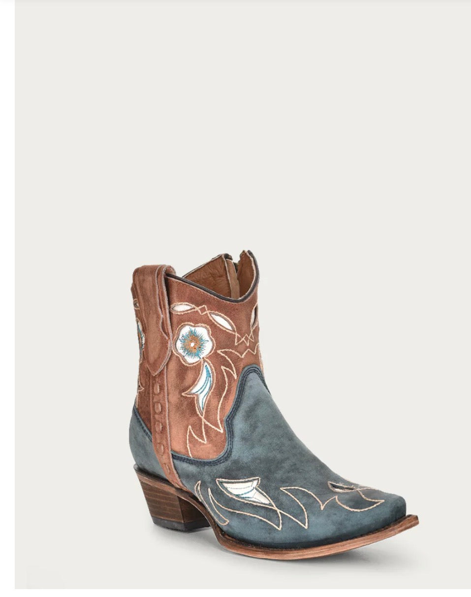 WOMEN'S BLUE/SHEDRON INLAY WITH FLORAL EMBORIDERY ANKLE SNIP TOE CICLE G COWBOY BOOT