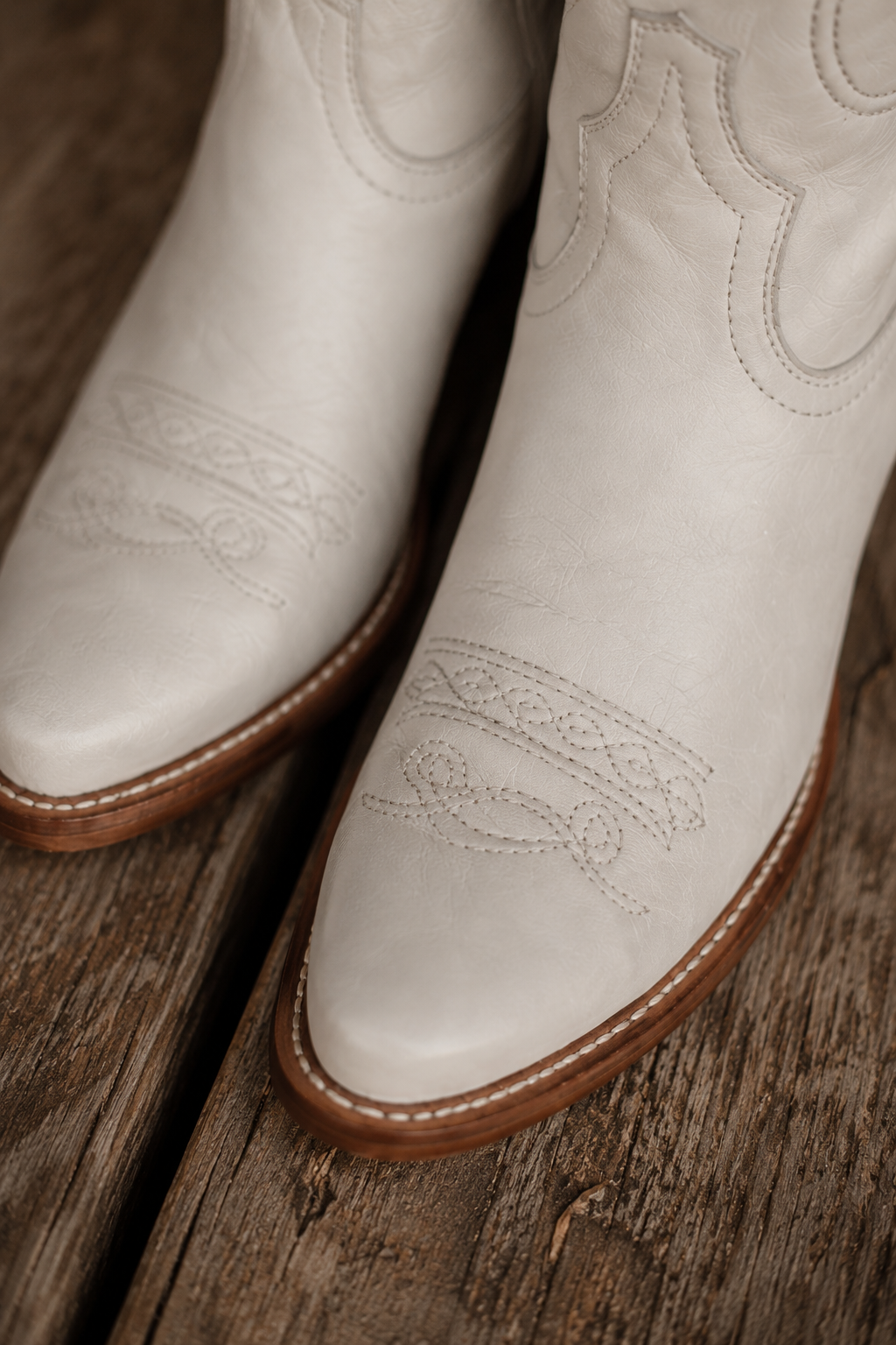White Western Embroidered Cowboy Boots