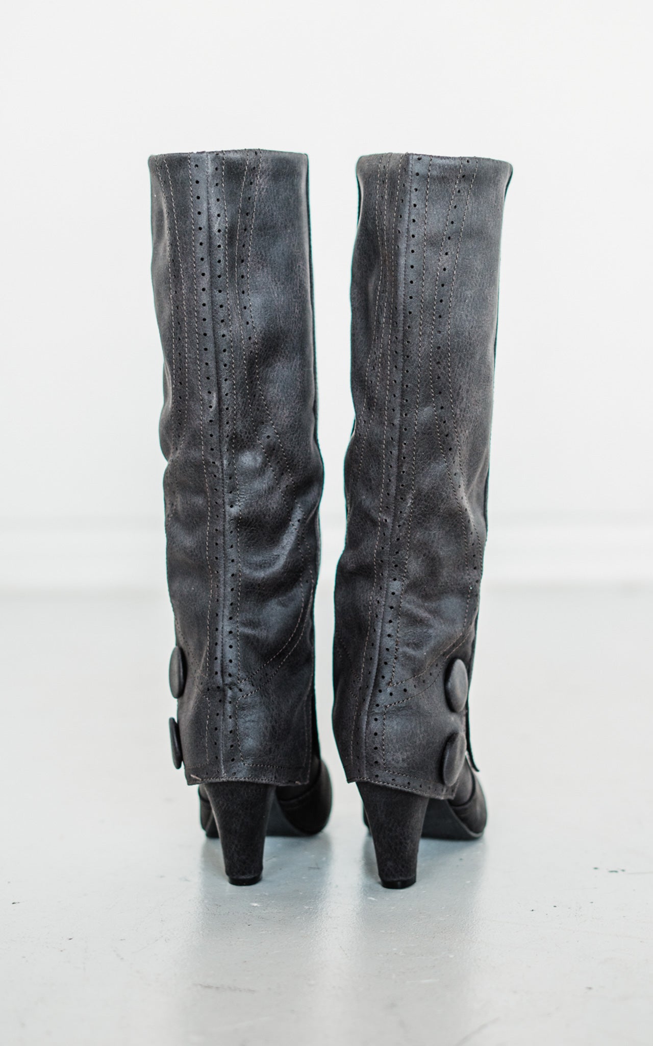 B Dad Boots in Grey