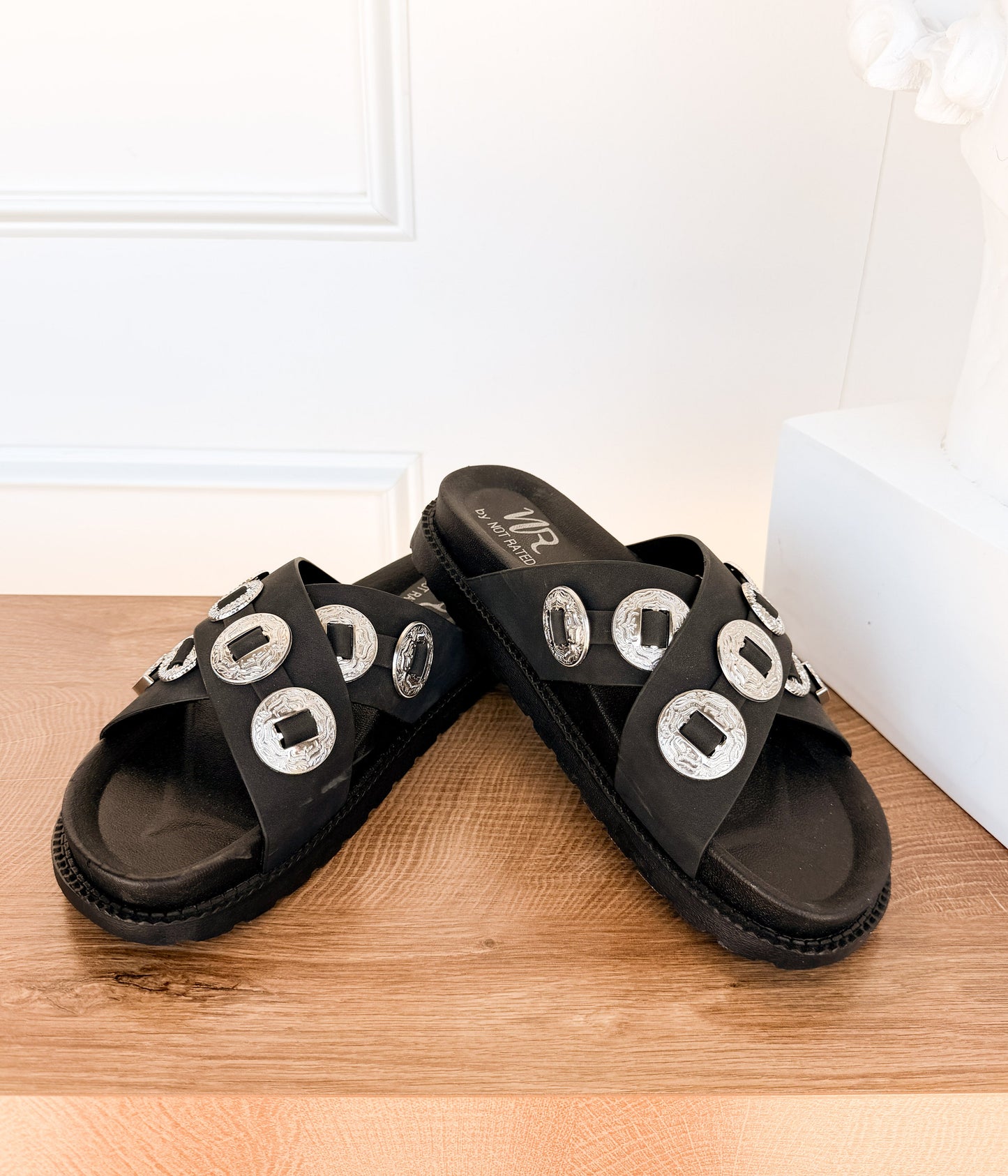 Calanthe Western Concho Sandal in Black