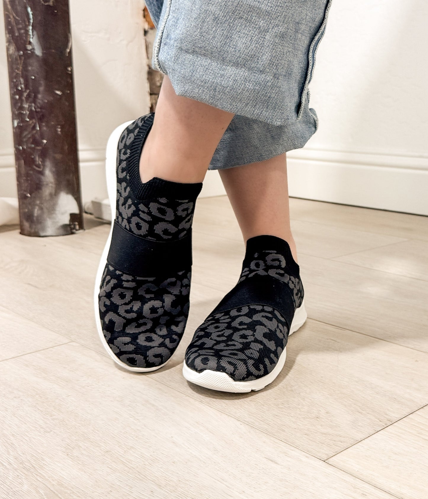 Jia Knit Sneaker in Black