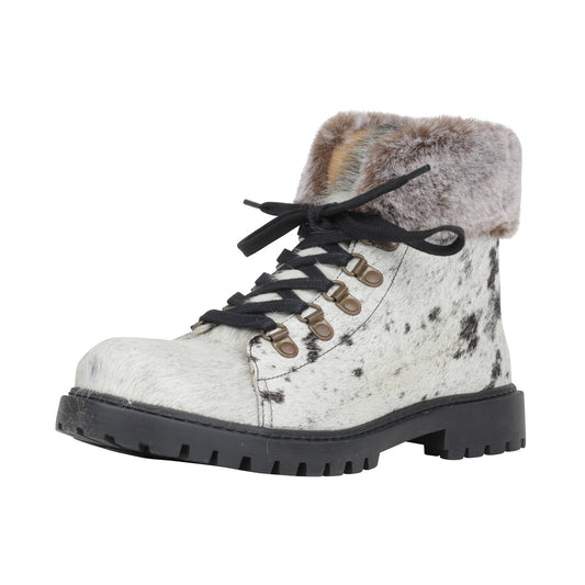 Turbulent Boots